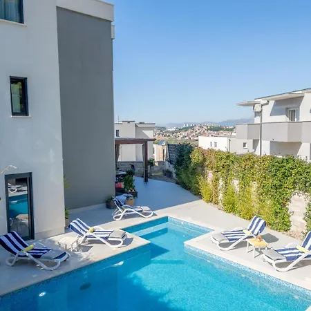 Luxury Blue Sky, Private Pool, Breakfast *