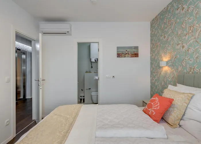 Вилла Luxury Blue Sky, Private Pool, Breakfast *