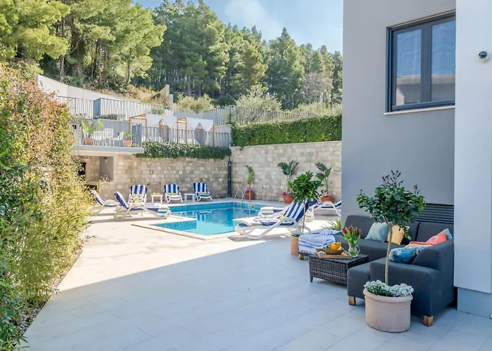 Luxury Blue Sky, Private Pool, Breakfast Вилла