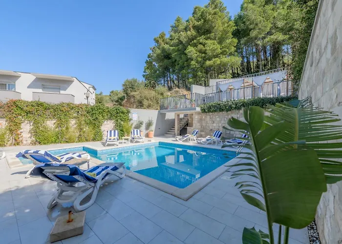 Luxury Blue Sky, Private Pool, Breakfast *